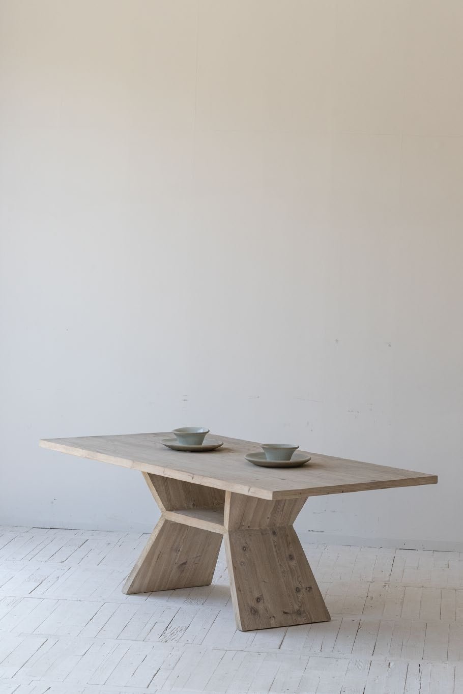 Abela Dining Table - Dining Table | natage