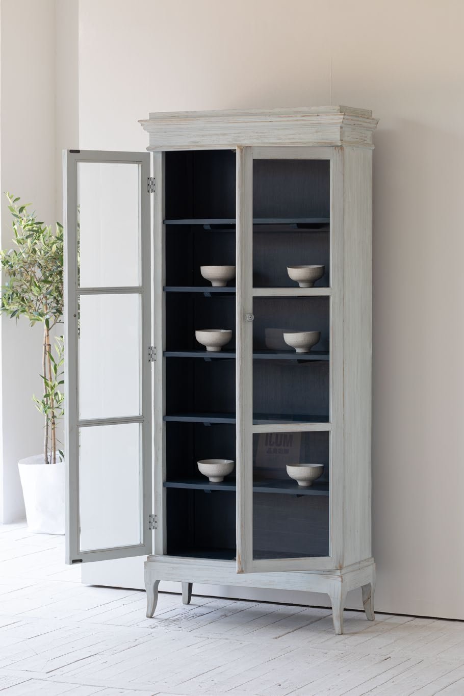 Lang Display Cabinet - Display Cabinet | natage